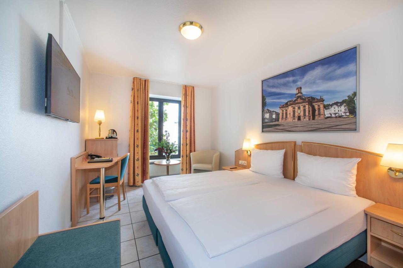 Uno Hotel Posthof سارلويس المظهر الخارجي الصورة