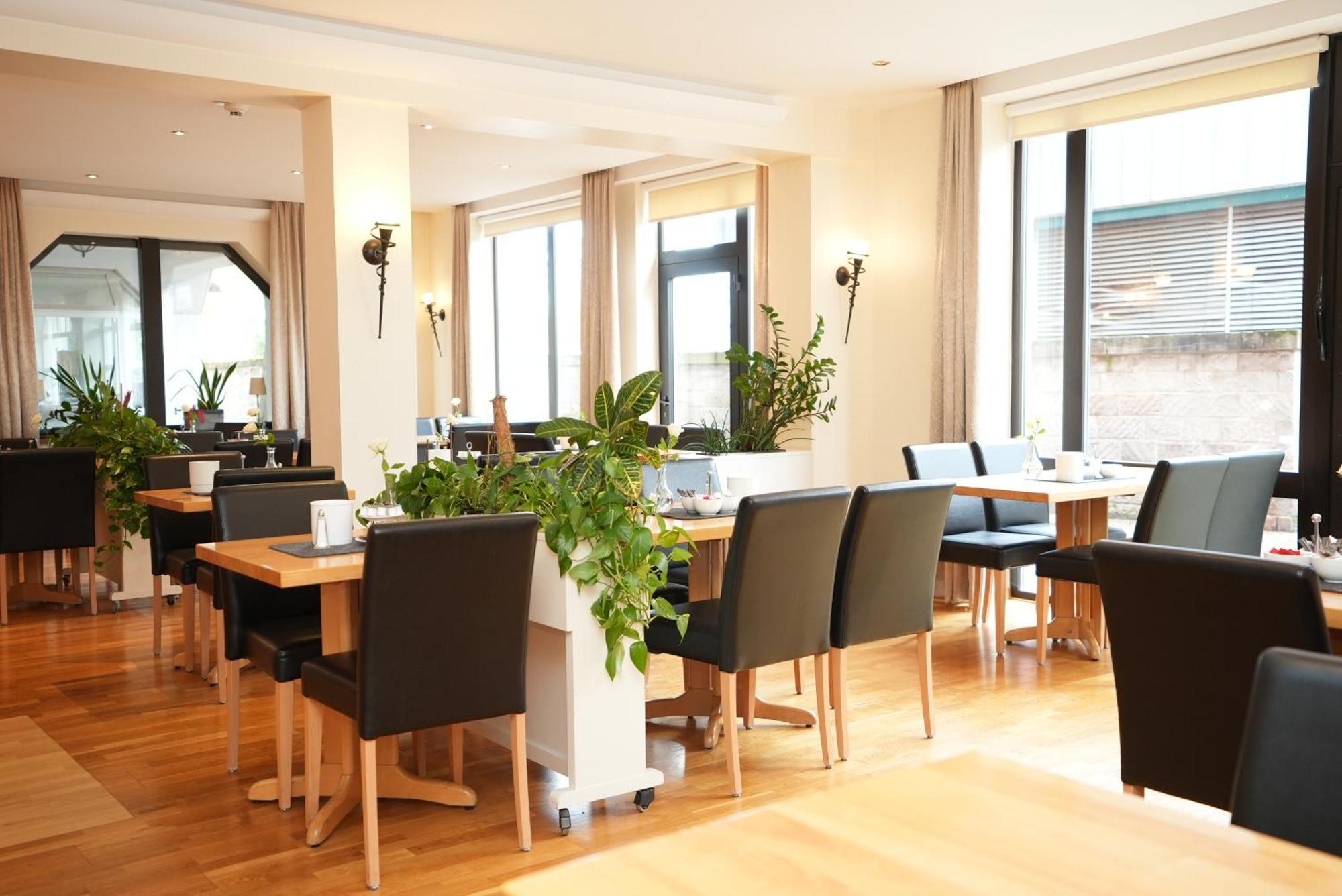 Uno Hotel Posthof سارلويس المظهر الخارجي الصورة