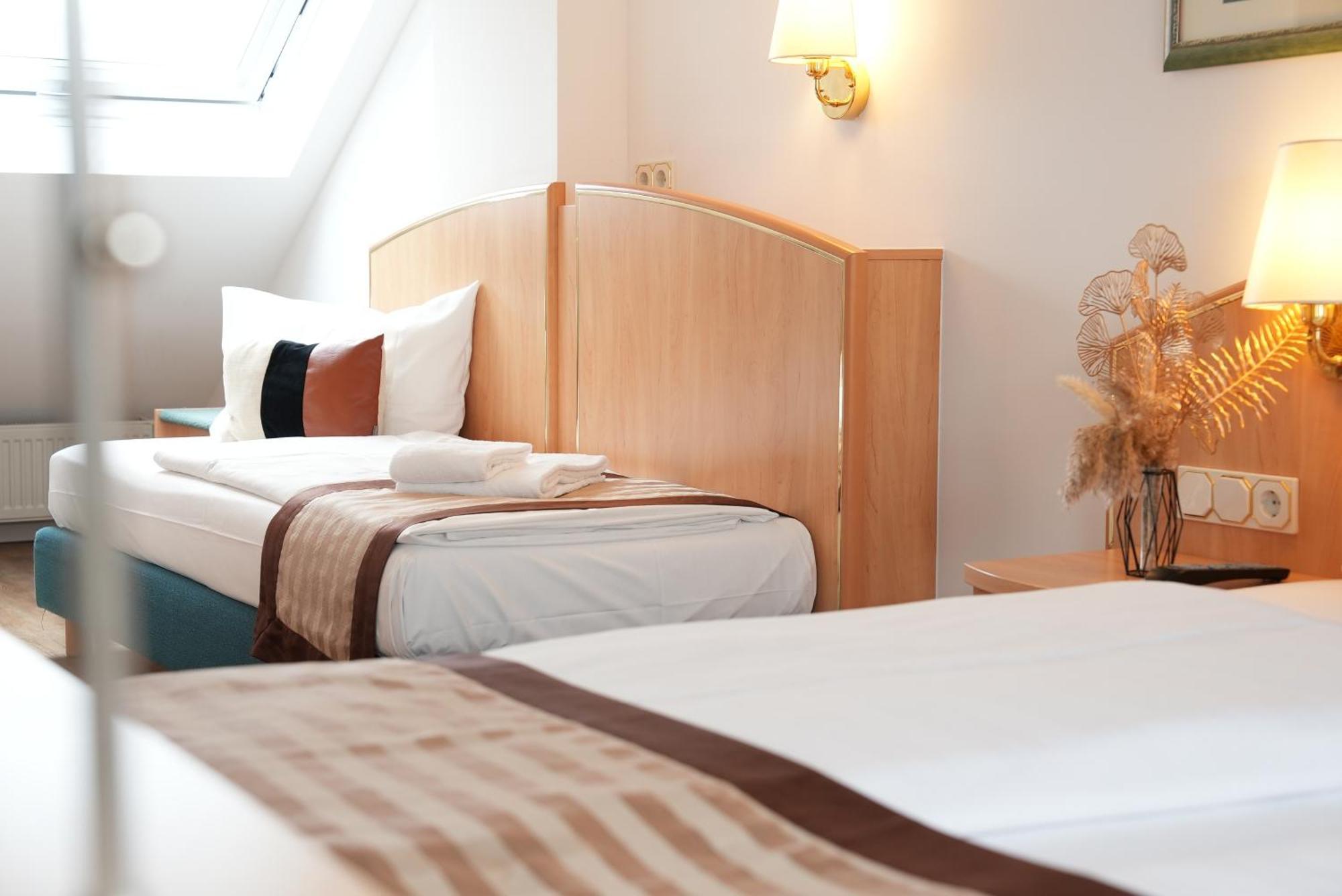 Uno Hotel Posthof سارلويس المظهر الخارجي الصورة