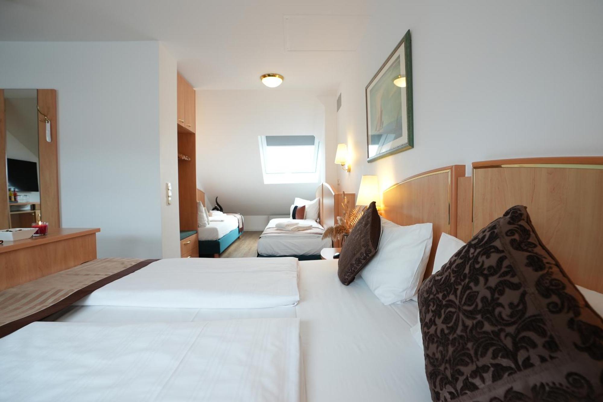 Uno Hotel Posthof سارلويس المظهر الخارجي الصورة