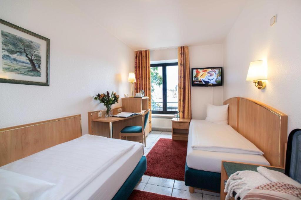 Uno Hotel Posthof سارلويس المظهر الخارجي الصورة
