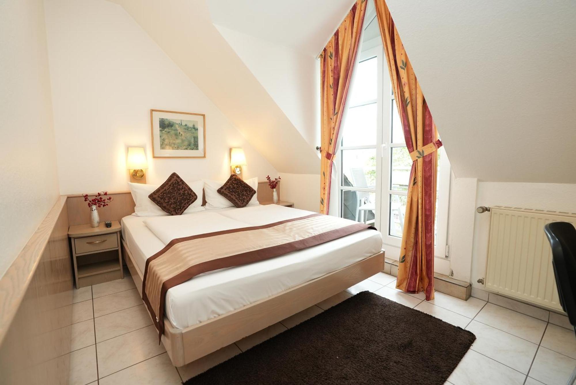 Uno Hotel Posthof سارلويس المظهر الخارجي الصورة