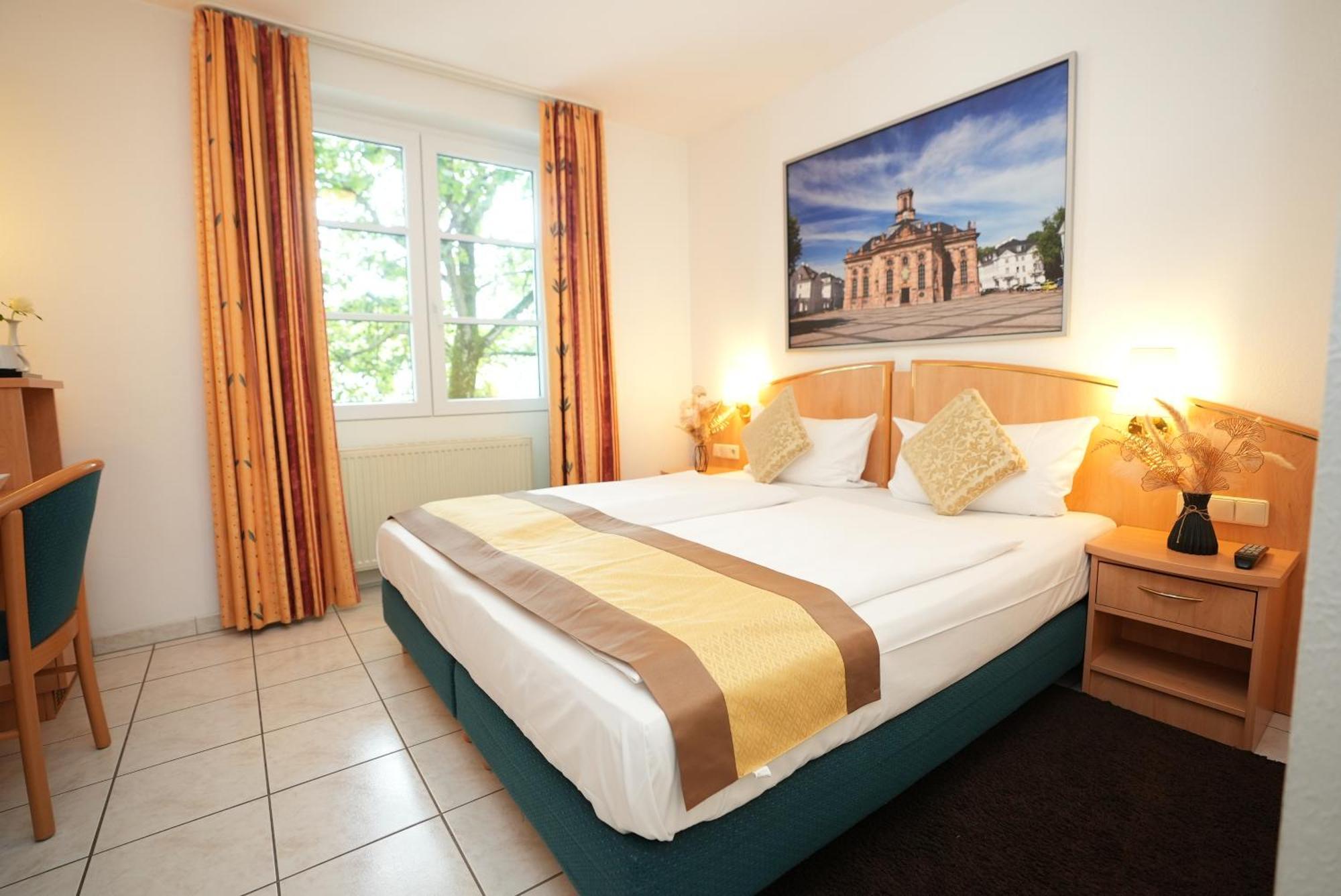 Uno Hotel Posthof سارلويس المظهر الخارجي الصورة